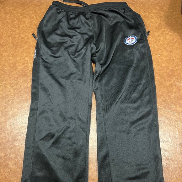 Winnipeg Jets Reebok Men’s Sweats. - Picture 1 of 3